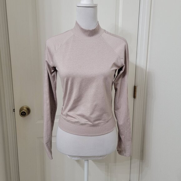 Old Navy Active, Size XS Cozecore Go-Dry Long Sleeve Athletic Top, Gently Used - Picture 1 of 12